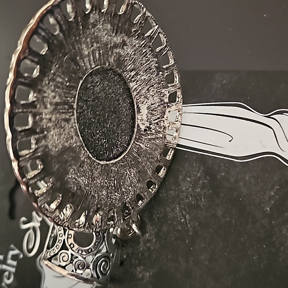 Scarf Pendant. Goth Victorian Camio - Picture 5 of 5